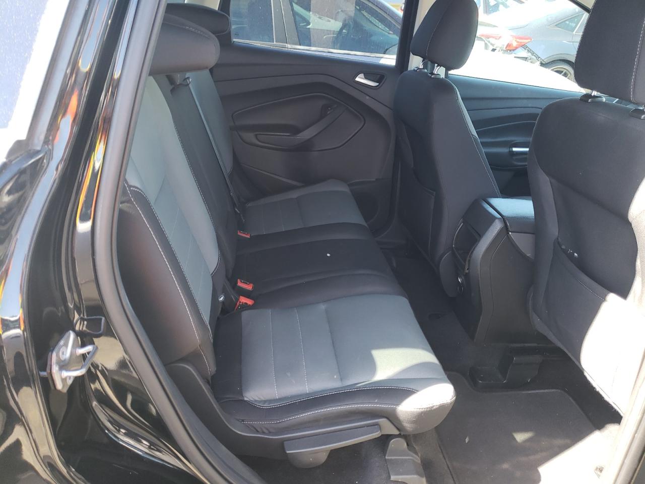 Photo 6 from auction – 2016 FORD ESCAPE SE with VIN 1FMCU0GX6GUA53501