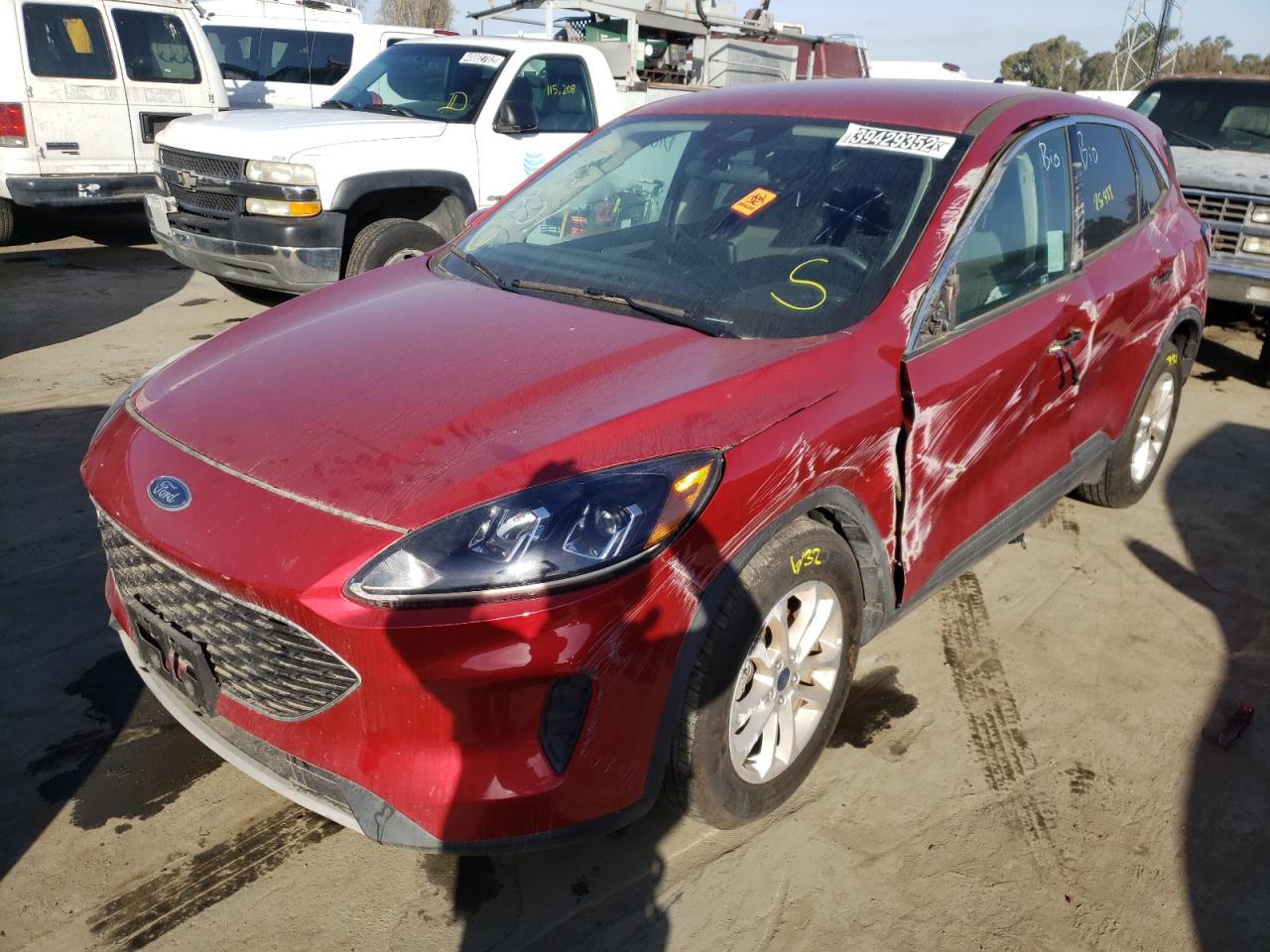 Photo 2 from auction – 2020 FORD ESCAPE SE with VIN 1FMCU0G66LUA78626