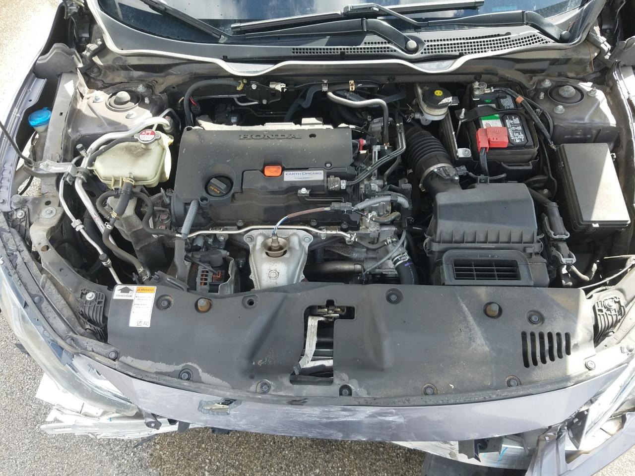 Photo 7 from auction – 2016 HONDA CIVIC LX with VIN 19XFC2F50GE060443