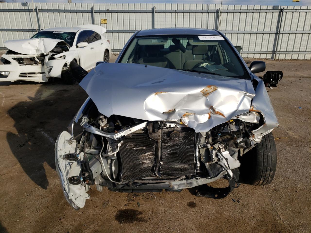 Zdjęcie 9 z aukcji – 2005 TOYOTA COROLLA CE z VIN JTDBR32E852052173