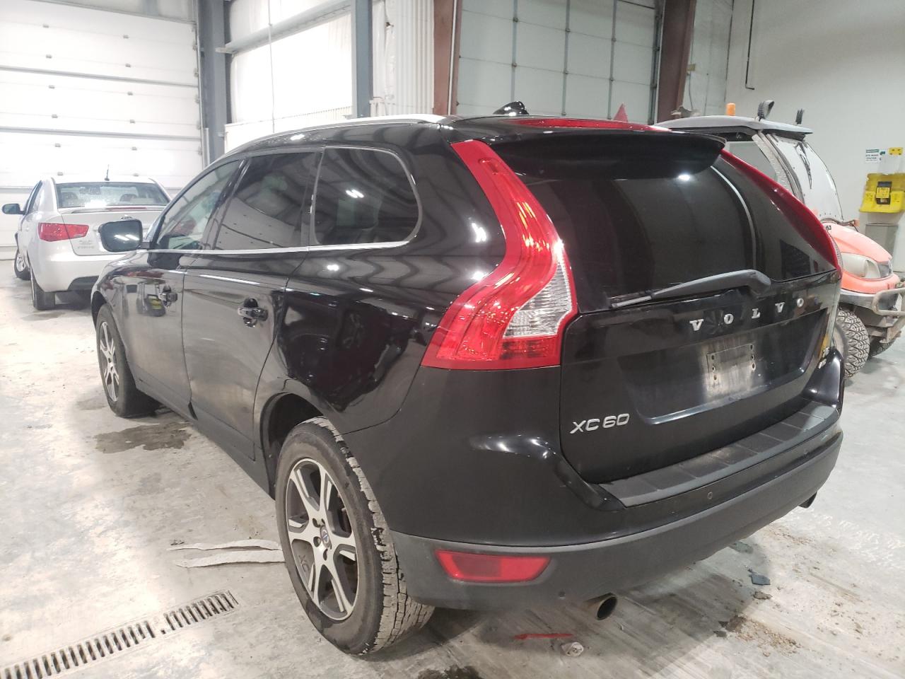 Photo 3 from auction – 2011 VOLVO XC60 T6 with VIN YV4902DZXB2155283