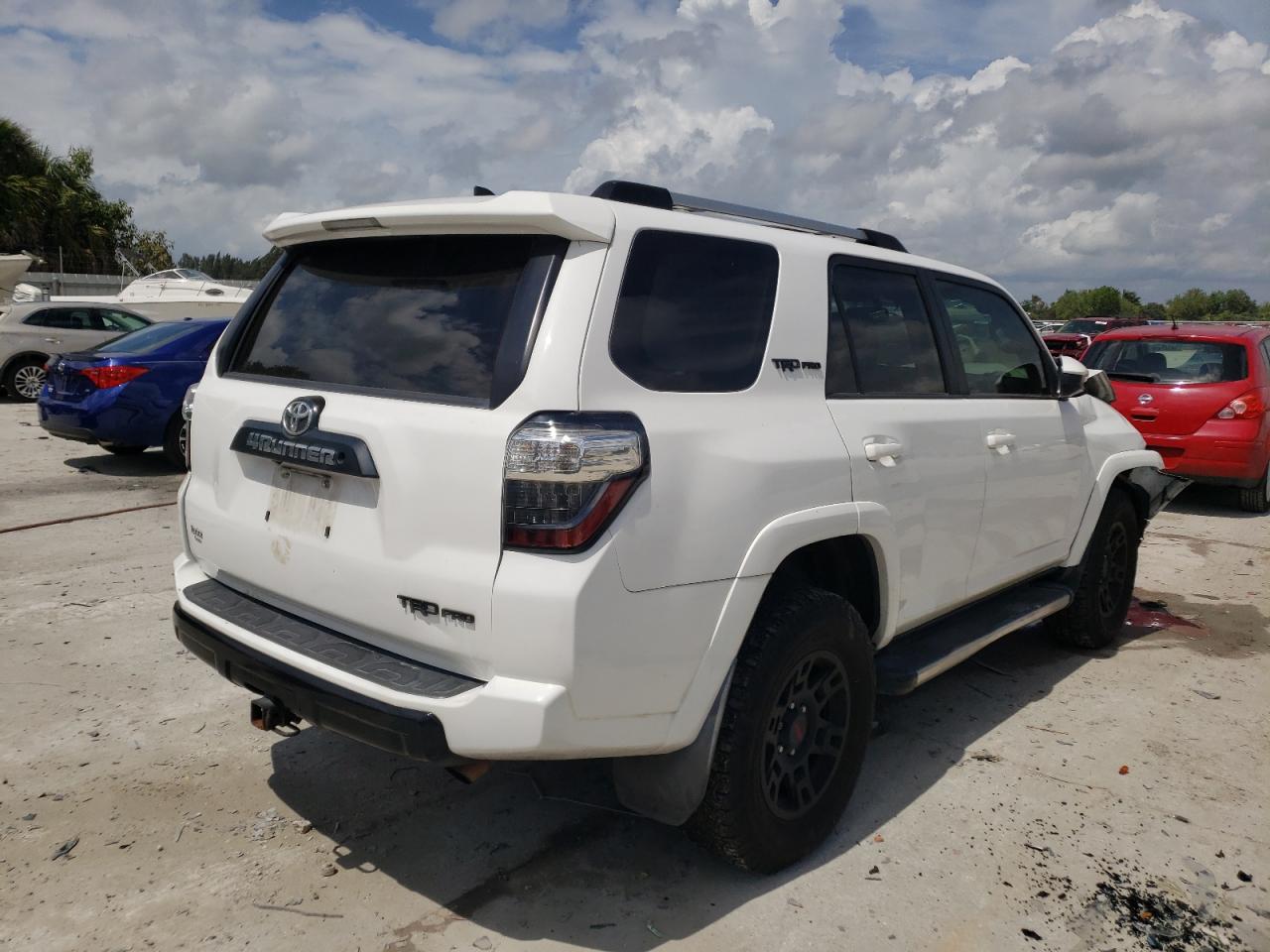 Photo 4 from auction – 2017 TOYOTA 4RUNNER SR with VIN JTEBU5JR3H5444460