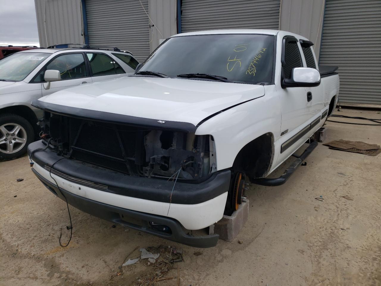 Photo 2 from auction – 2001 CHEVROLET SILVERADO with VIN 2GCEC19V811224785