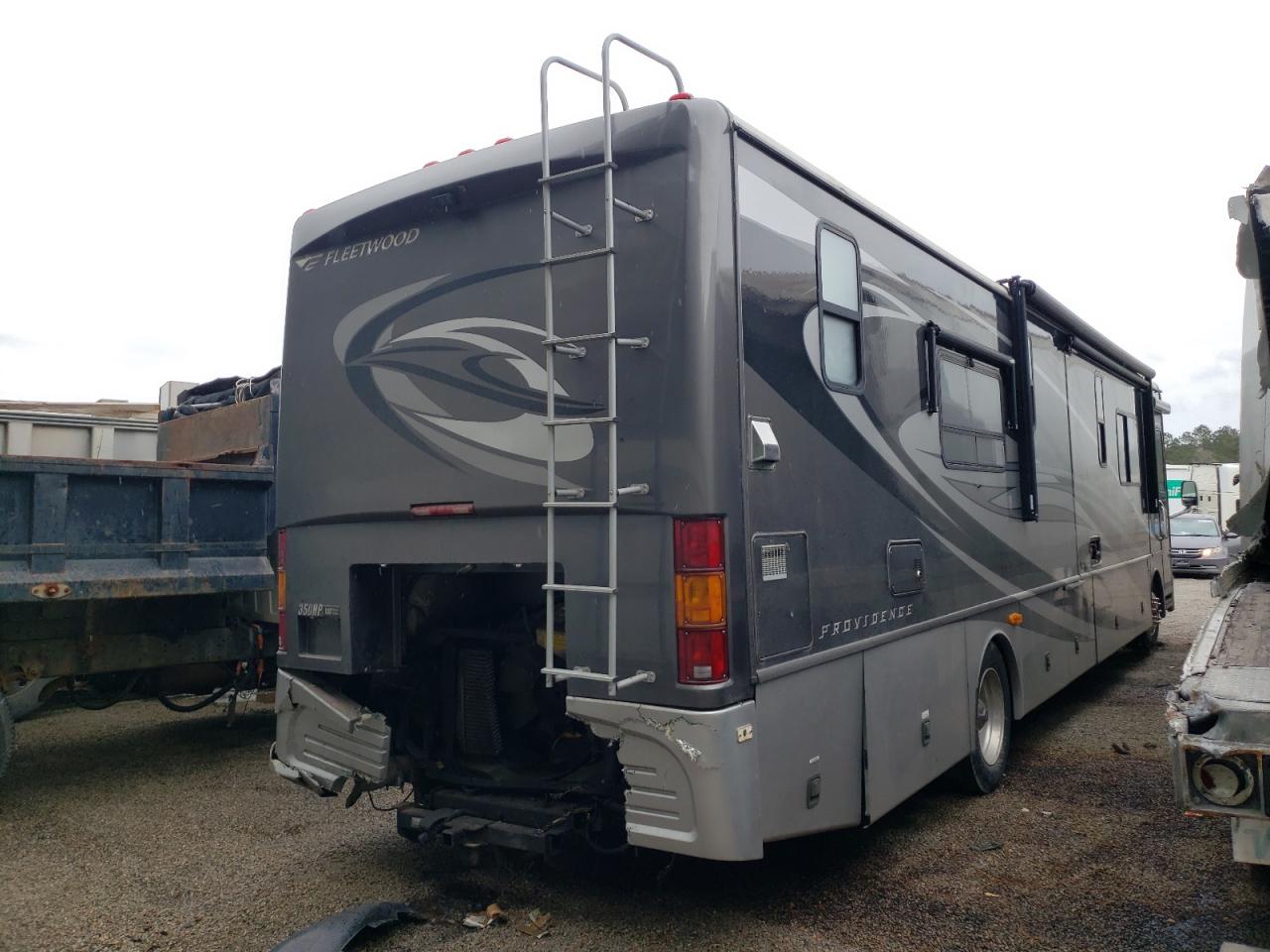 Photo 4 from auction – 2007 FREIGHTLINER CHASSIS X with VIN 4UZACJDC27CY84937