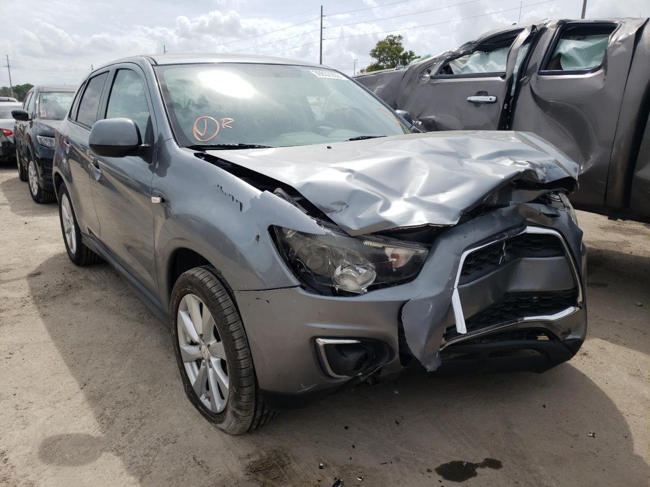 MITSUBISHI OUTLANDER 2014 with VIN 4A4AP3AU6EE023742 - Photo from auction