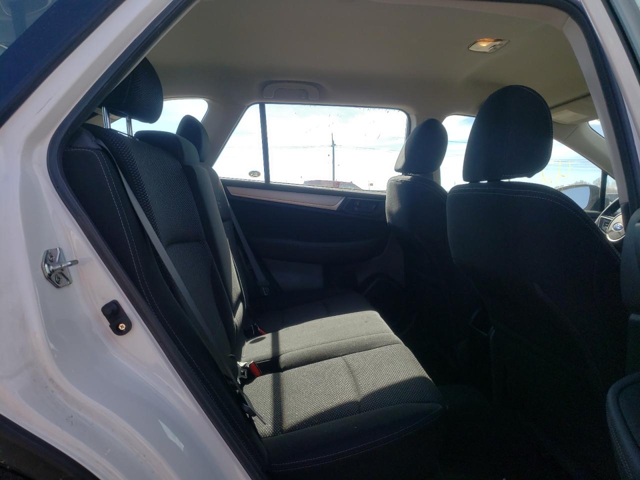 Photo 6 from auction – 2018 SUBARU OUTBACK 2. with VIN 4S4BSAACXJ3243201