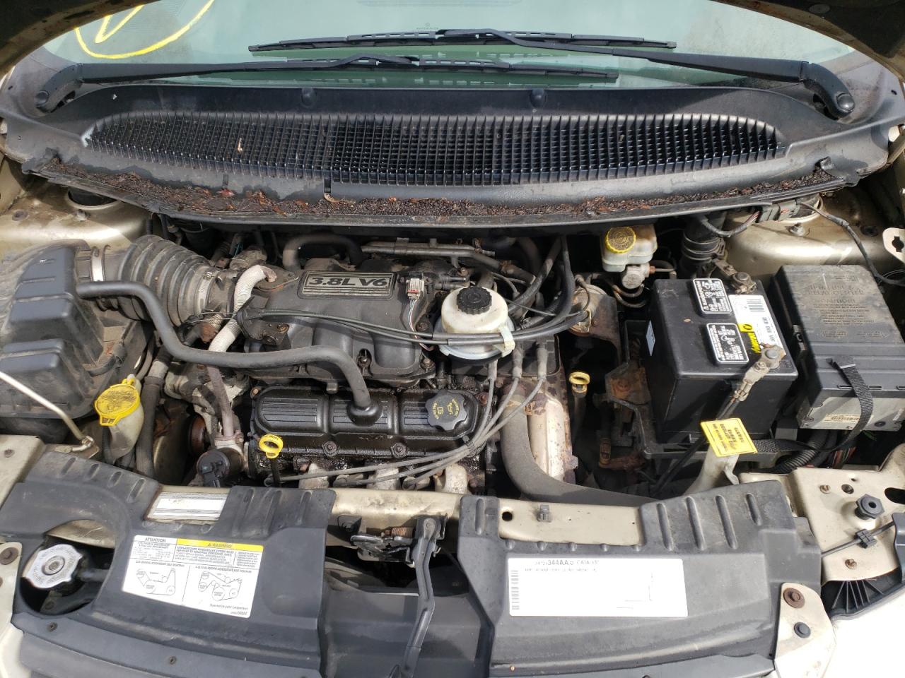 Photo 7 from auction – 2005 DODGE GRAND CARA with VIN 2D4GP44L15R322460