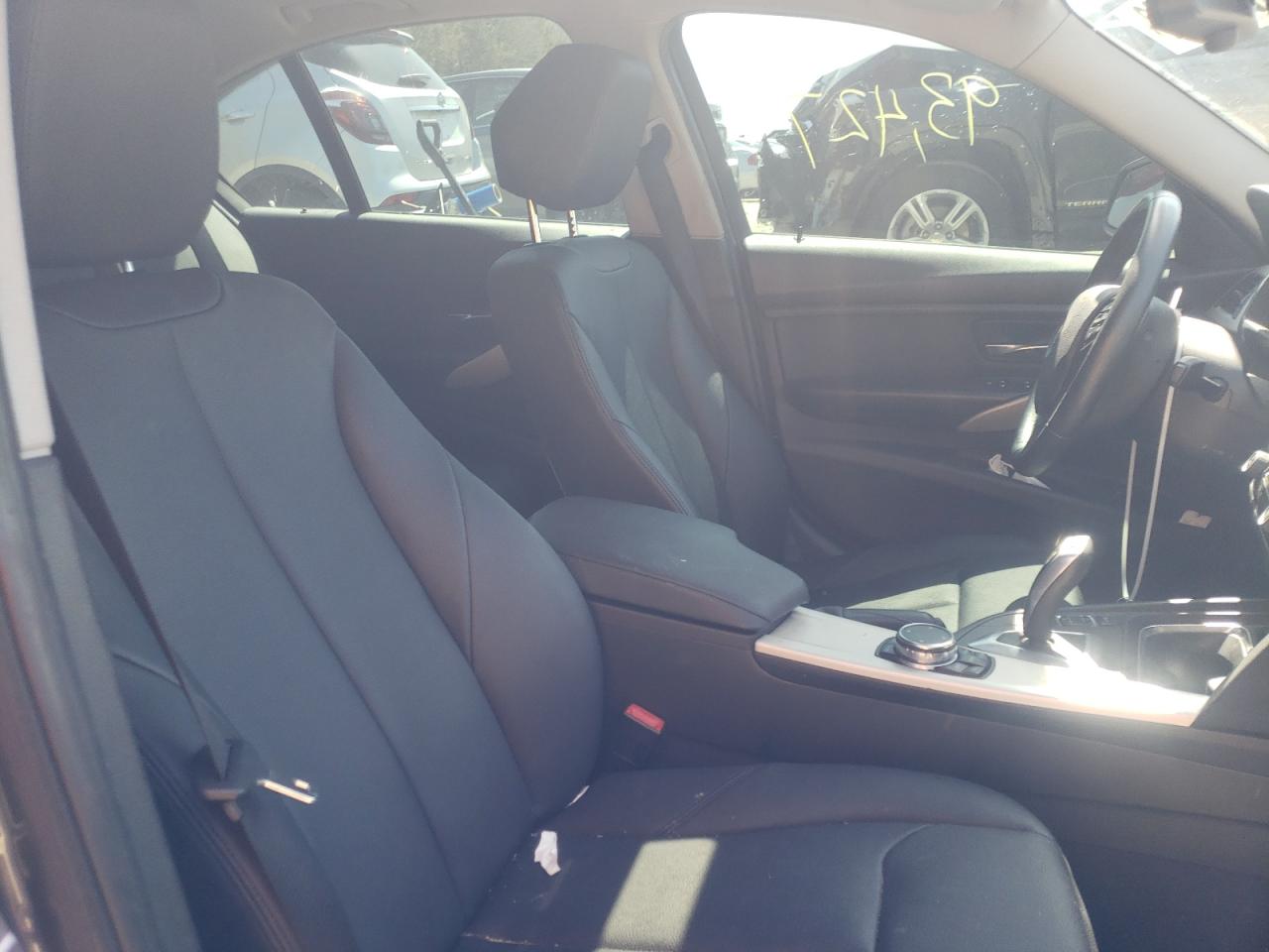 Photo 5 from auction – 2015 BMW 320 I with VIN WBA3B1G56FNT05154