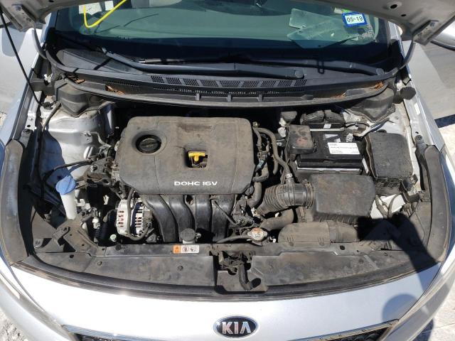 Photo 7 from auction – 2017 KIA FORTE LX with VIN 3KPFK4A77HE133588