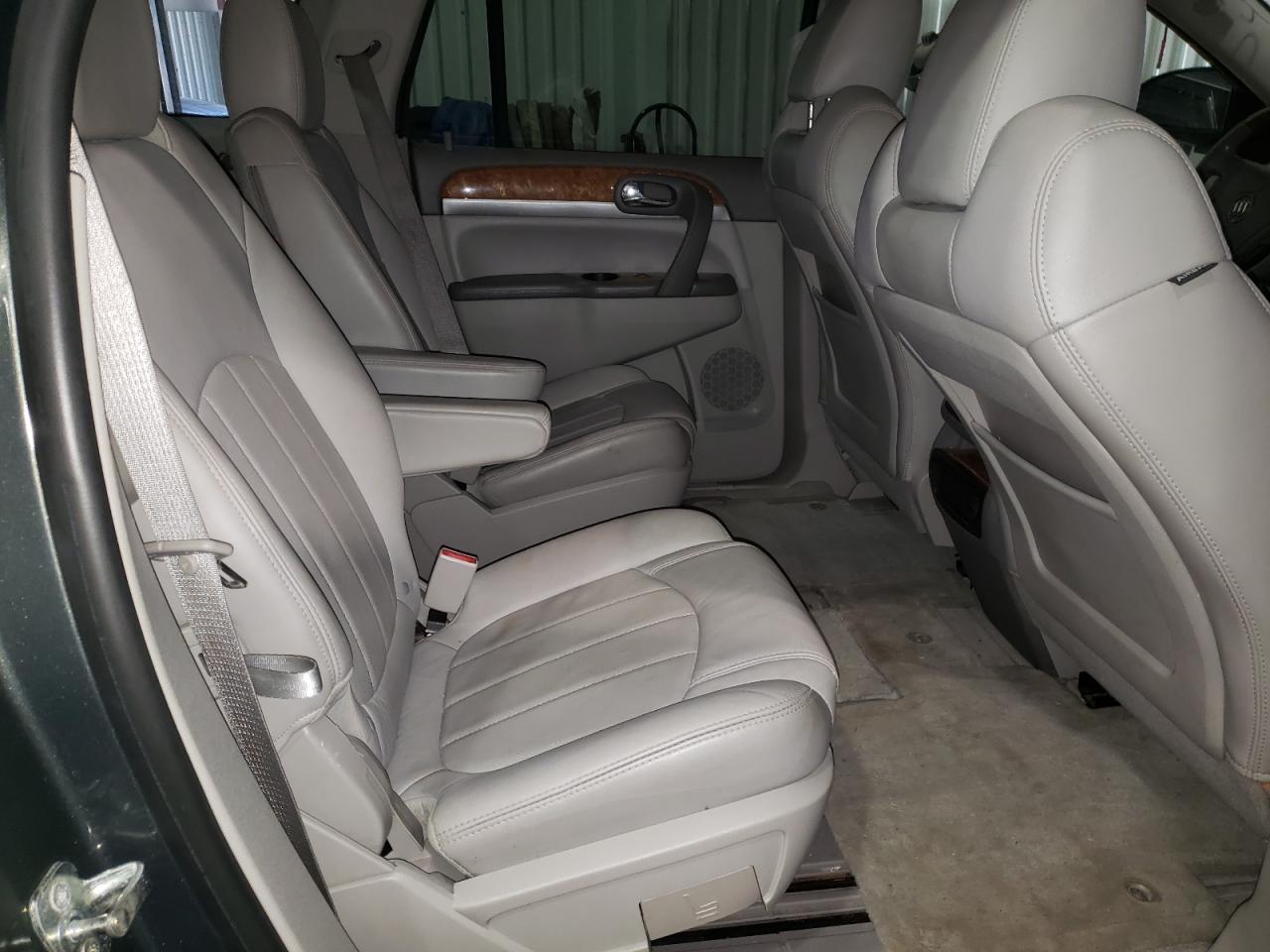 Photo 6 from auction – 2011 BUICK ENCLAVE CX with VIN 5GAKRBED0BJ365234