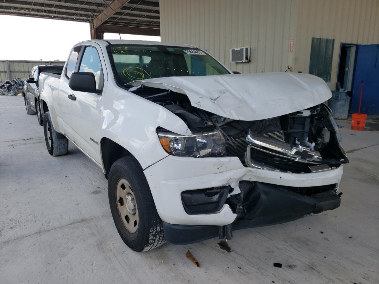 CHEVROLET COLORADO 2018 with VIN 1GCHSBEN2J1162740 - Photo from auction