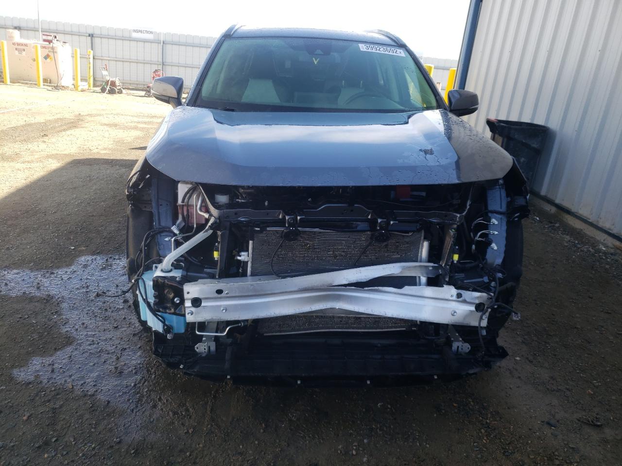 Photo 9 from auction – 2019 TOYOTA RAV4 XLE with VIN JTMP1RFV3KD504833