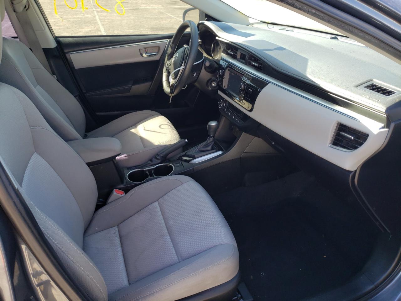 Photo 5 from auction – 2015 TOYOTA COROLLA L with VIN 5YFBURHE5FP249538