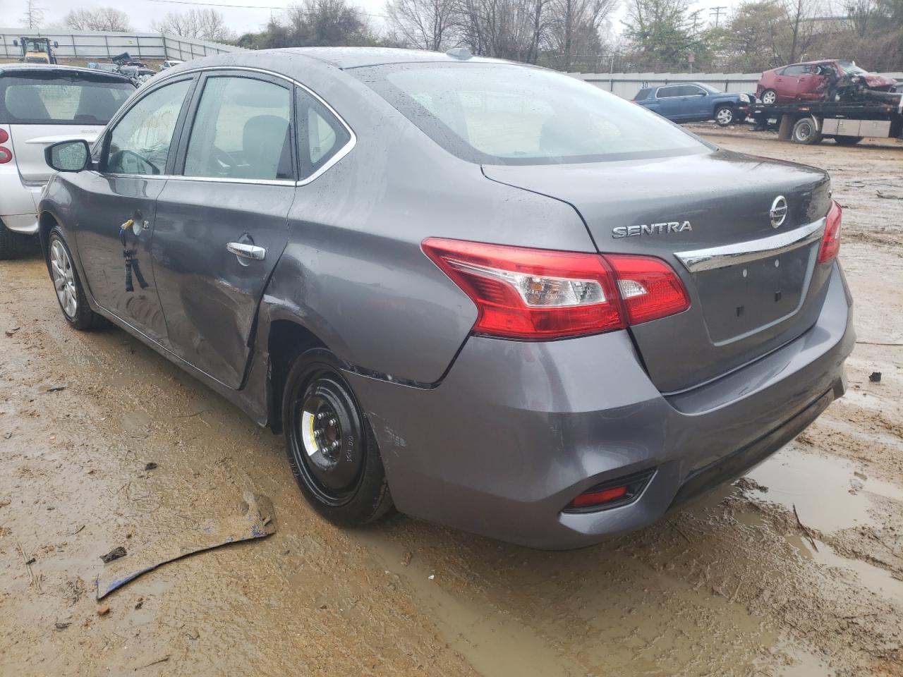 Photo 3 from auction – 2016 NISSAN SENTRA S with VIN 3N1AB7AP0GL650899