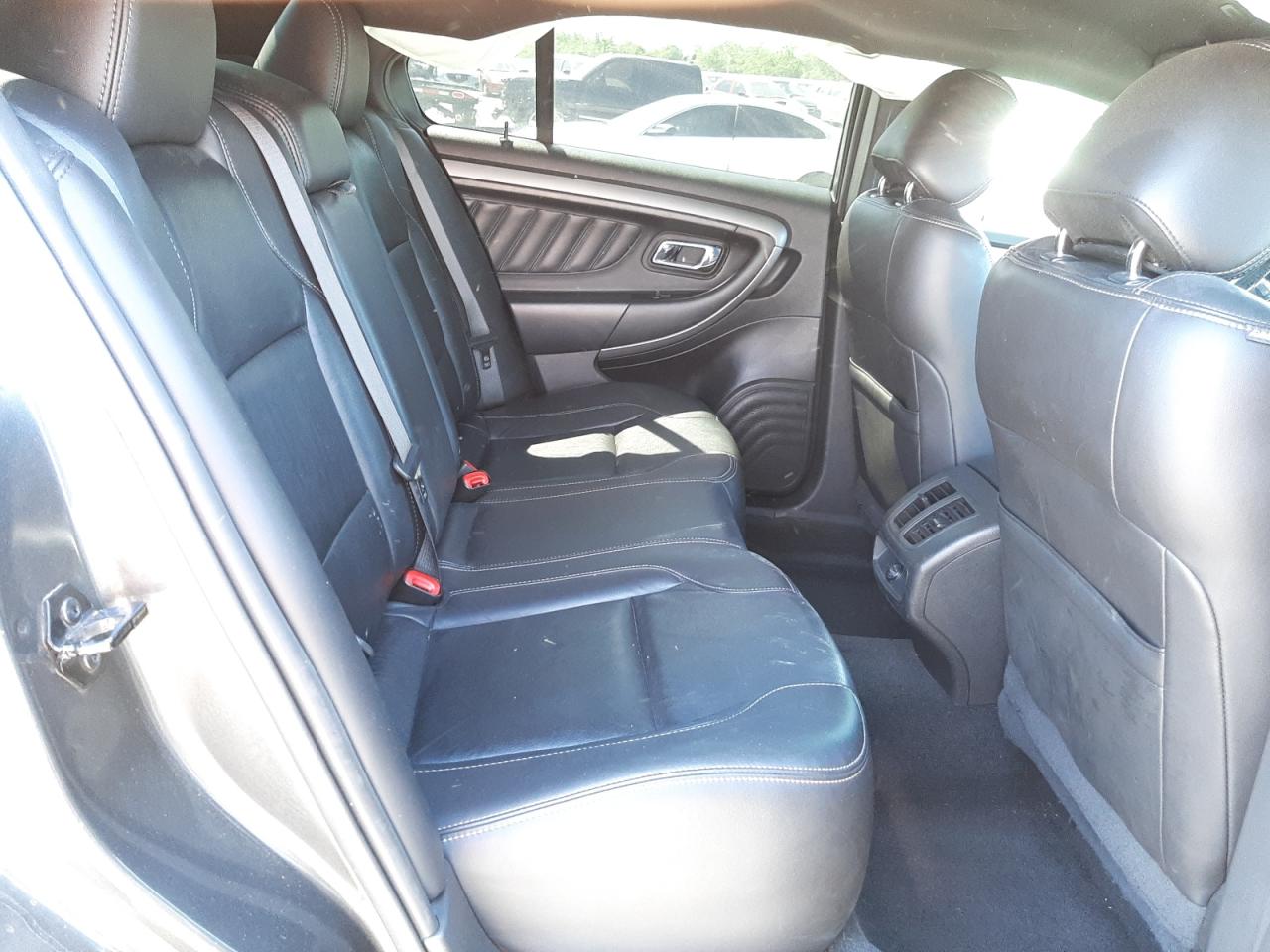 Photo 6 from auction – 2015 FORD TAURUS SEL with VIN 1FAHP2E81FG169846