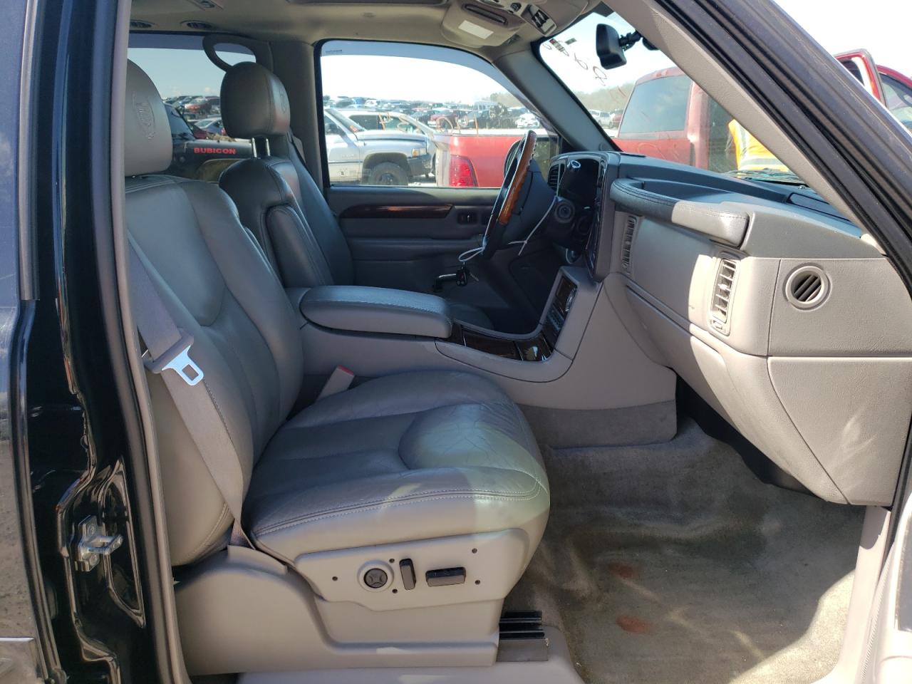 Photo 5 from auction – 2004 CADILLAC ESCALADE E with VIN 3GYFK66N14G309238