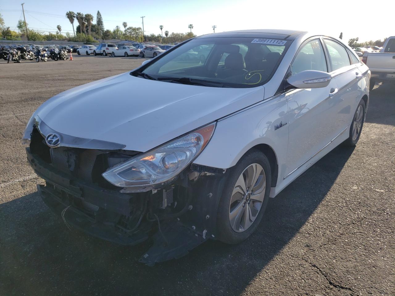 Photo 2 from auction – 2013 HYUNDAI SONATA HYB with VIN KMHEC4A43DA070769