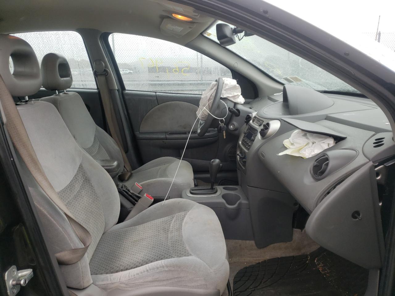 Photo 5 from auction – 2004 SATURN ION LEVEL with VIN 1G8AL52F94Z201661