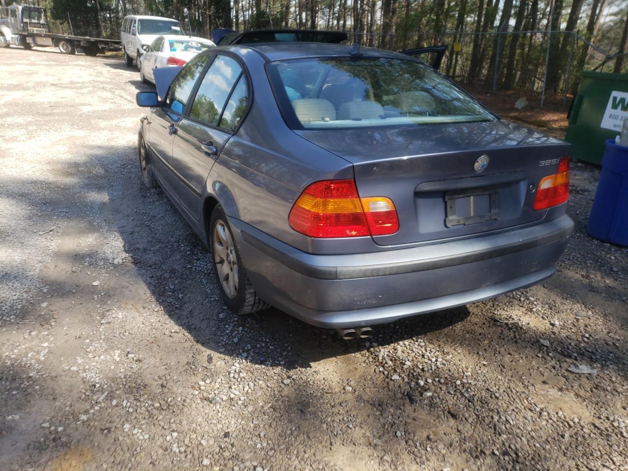Photo 3 from auction – 2004 BMW 325I with VIN WBAEV334X4KW15640