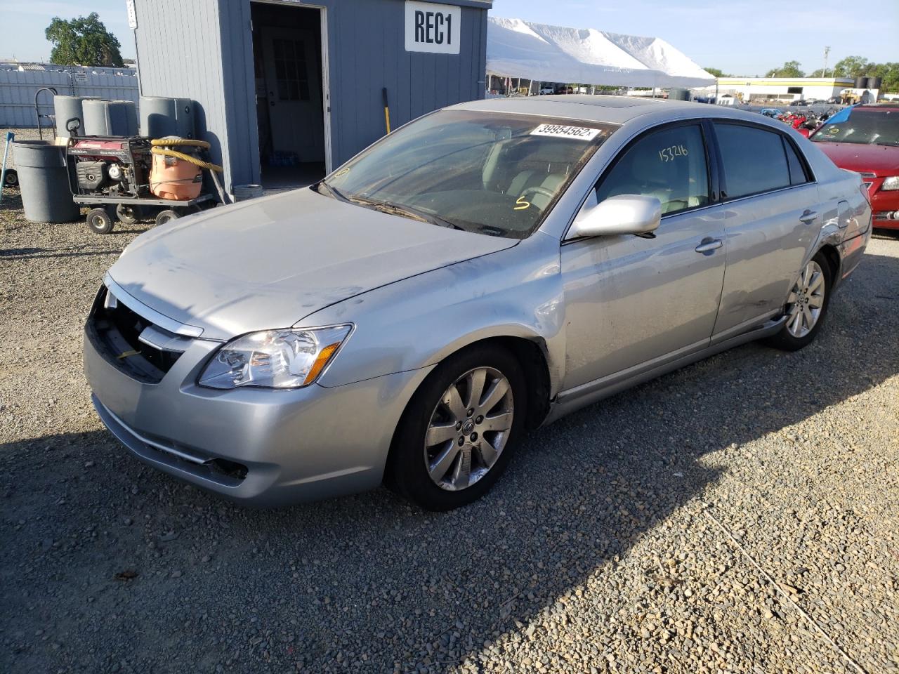Photo 2 from auction – 2007 TOYOTA AVALON XL with VIN 4T1BK36B07U179765