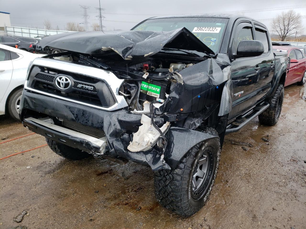 صورة رقم 2 من المزاد - 2012 TOYOTA TACOMA DOU مع VIN 5TFLU4EN2CX044705