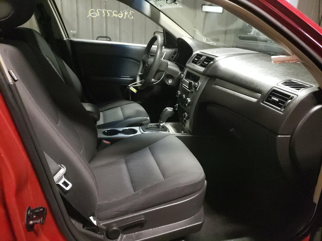 Photo 5 from auction – 2011 FORD FUSION SE with VIN 3FAHP0HA3BR157882