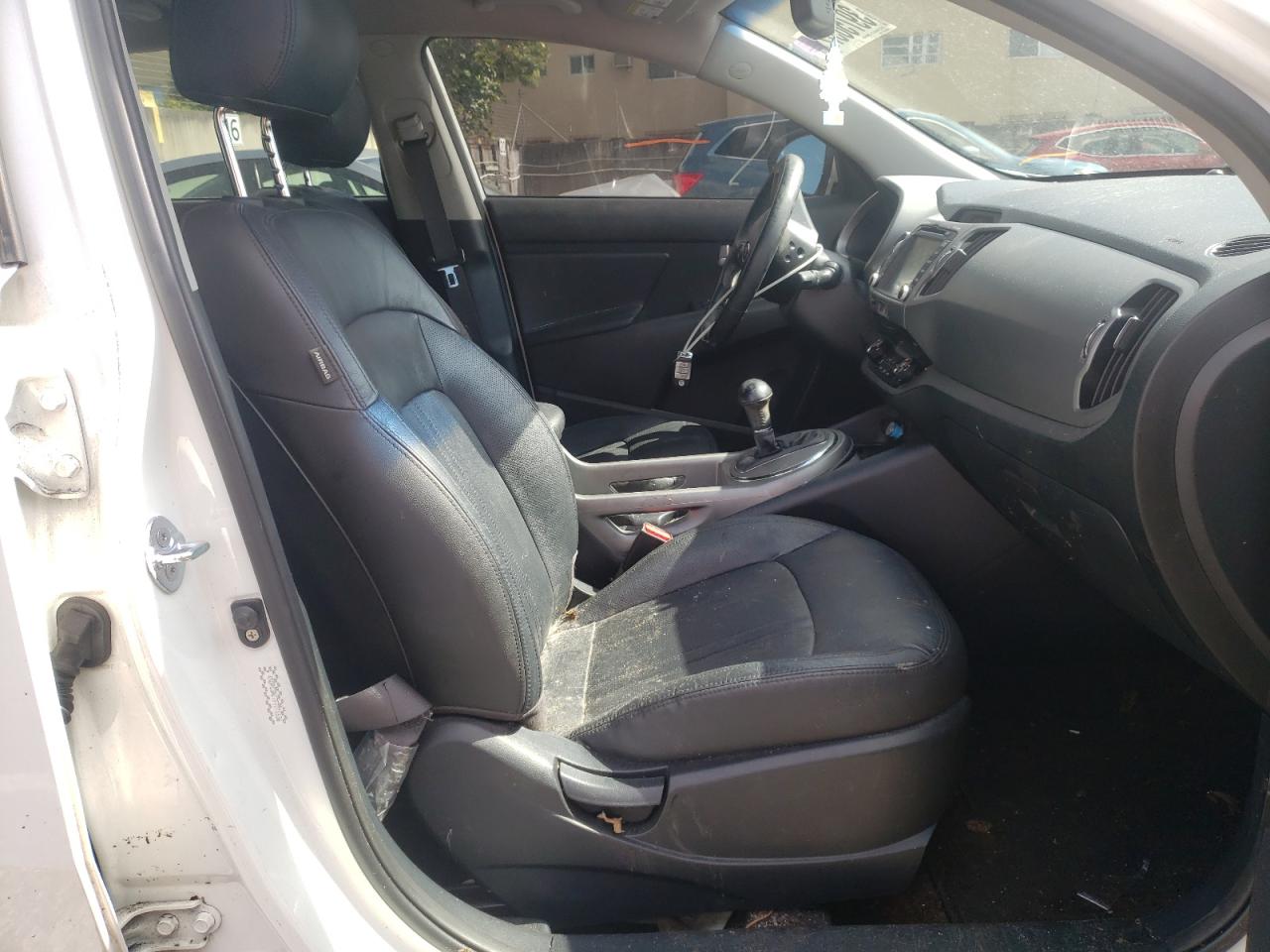 Фото 18 с аукциона – 2015 KIA SPORTAGE E с VIN KNDPC3AC7F7771636