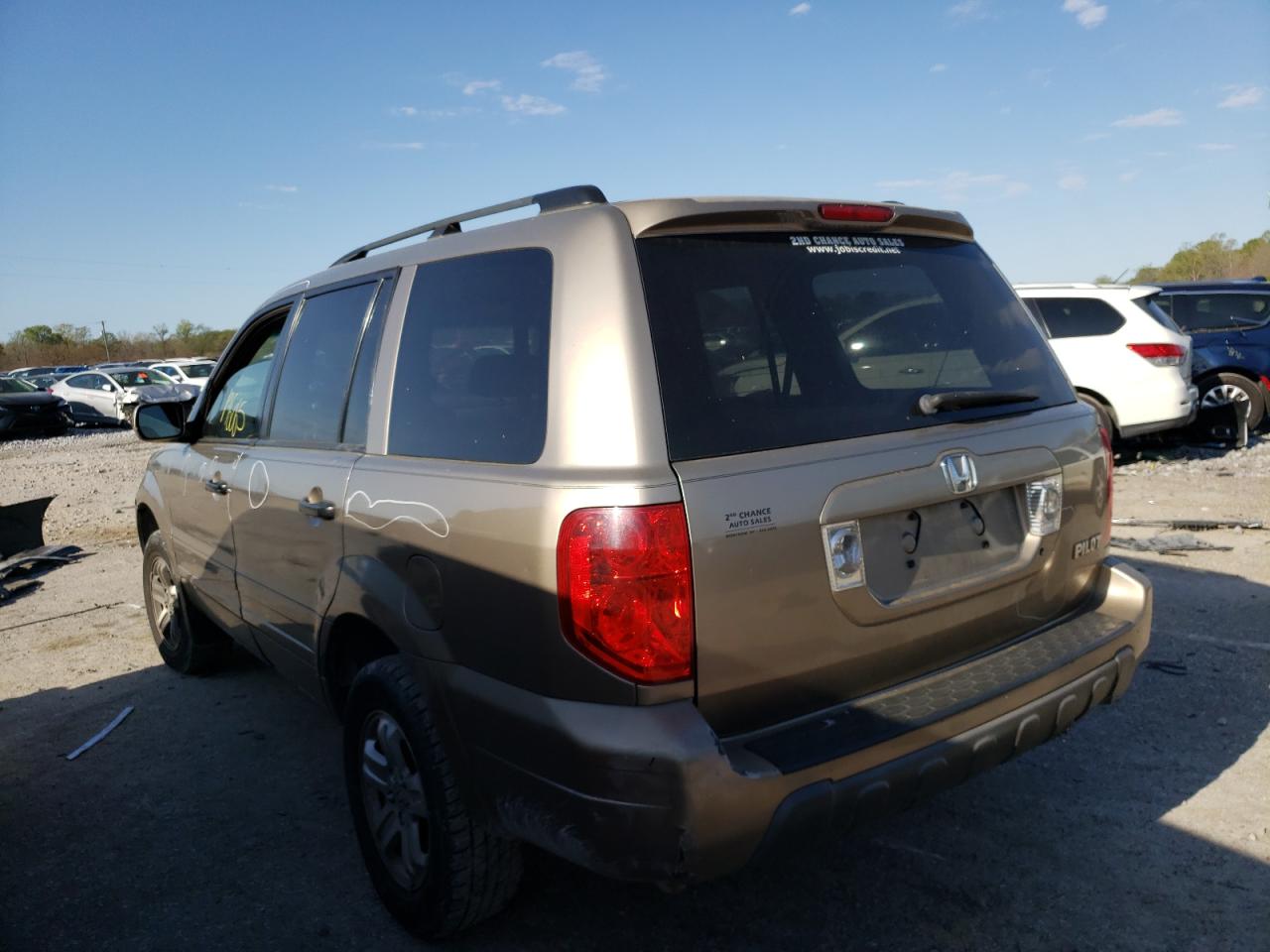 Photo 3 from auction – 2004 HONDA PILOT EXL with VIN 2HKYF18554H533879