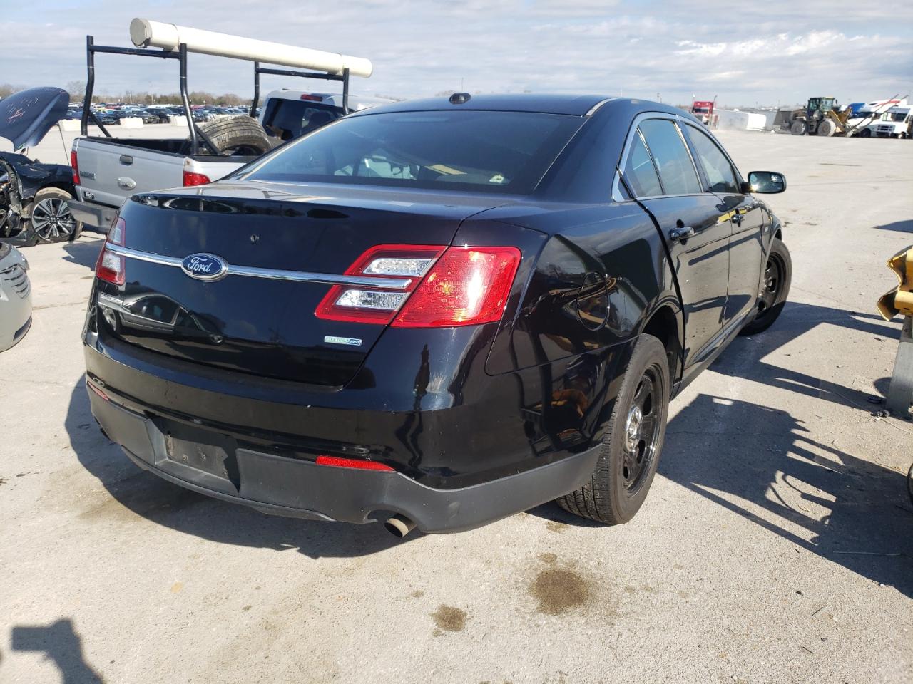 Photo 4 from auction – 2013 FORD TAURUS POL with VIN 1FAHP2M87DG199805