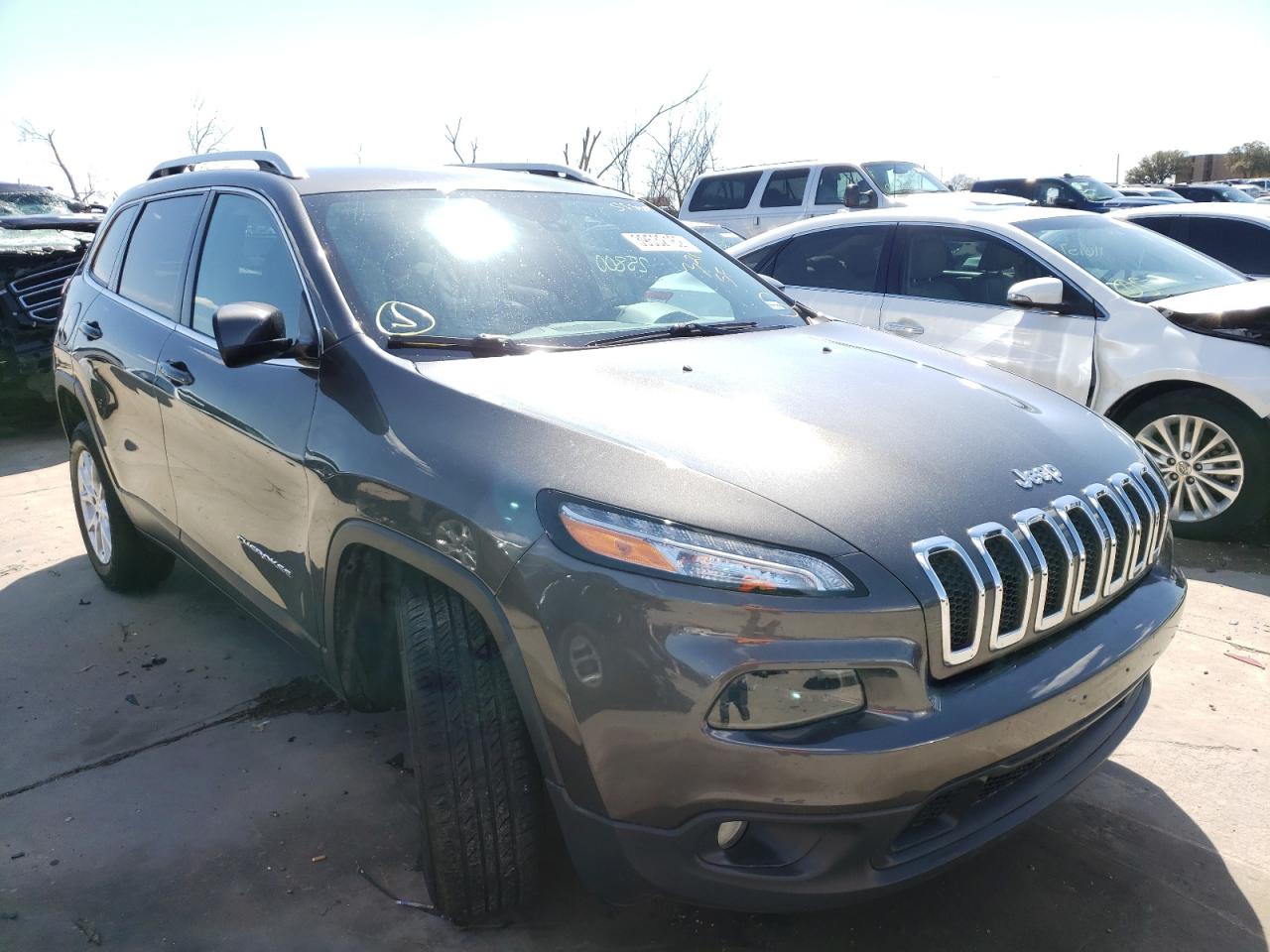 JEEP CHEROKEE L 2018 with VIN 1C4PJMLB5JD532659 - Photo from auction
