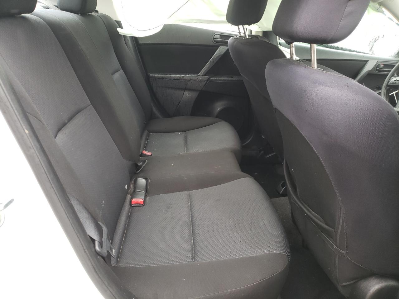 Photo 6 from auction – 2010 MAZDA 3 I with VIN JM1BL1SG1A1255431