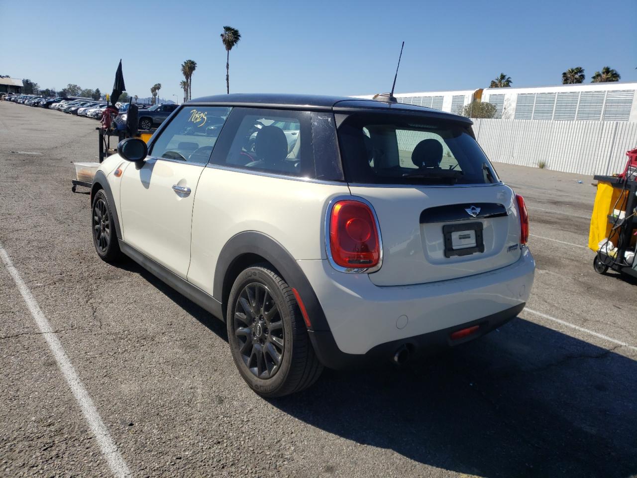 Photo 3 from auction – 2016 MINI COOPER with VIN WMWXP5C55GT739465