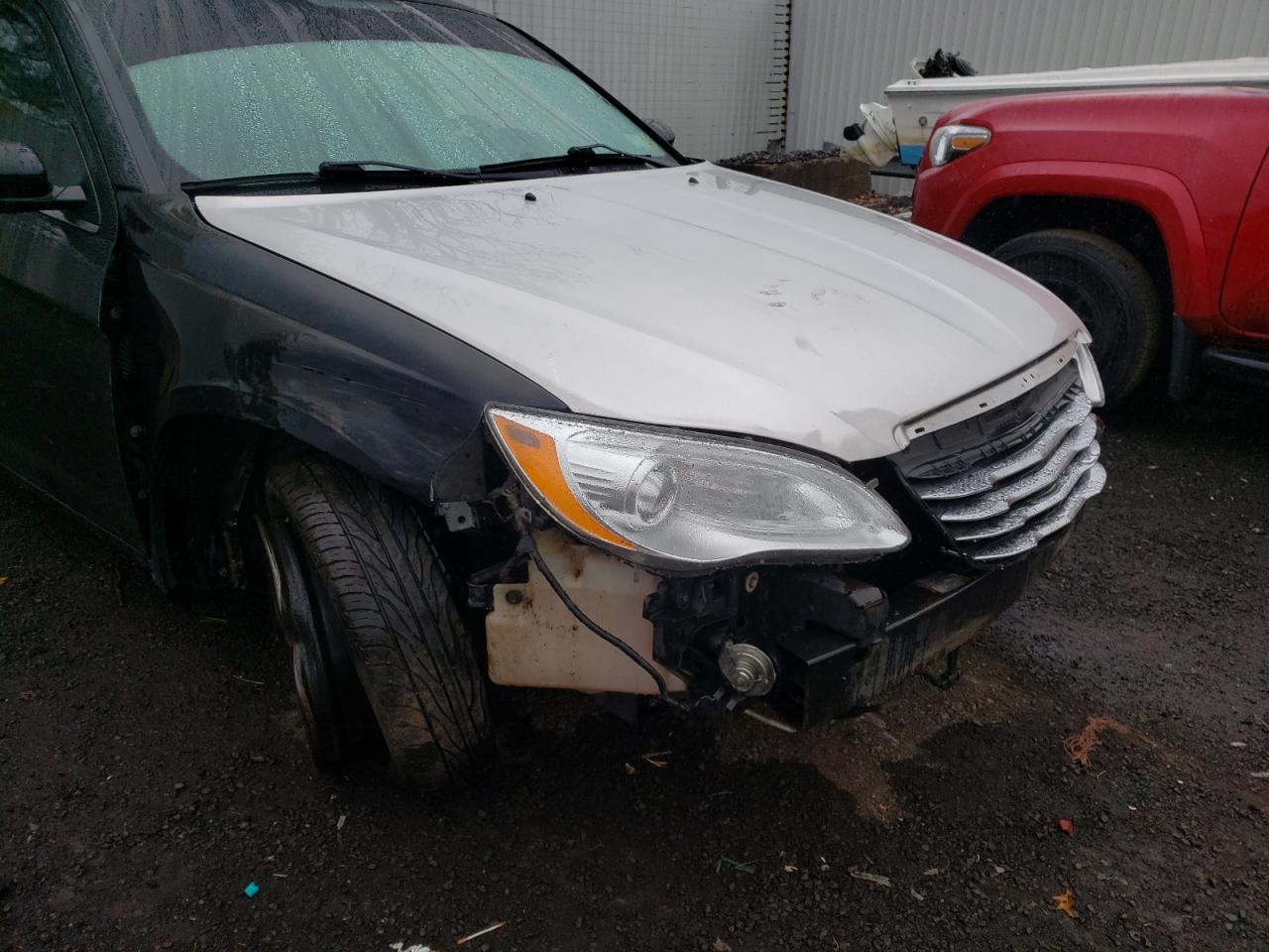 Photo 9 from auction – 2012 CHRYSLER 200 LX with VIN 1C3CCBAB4CN166887