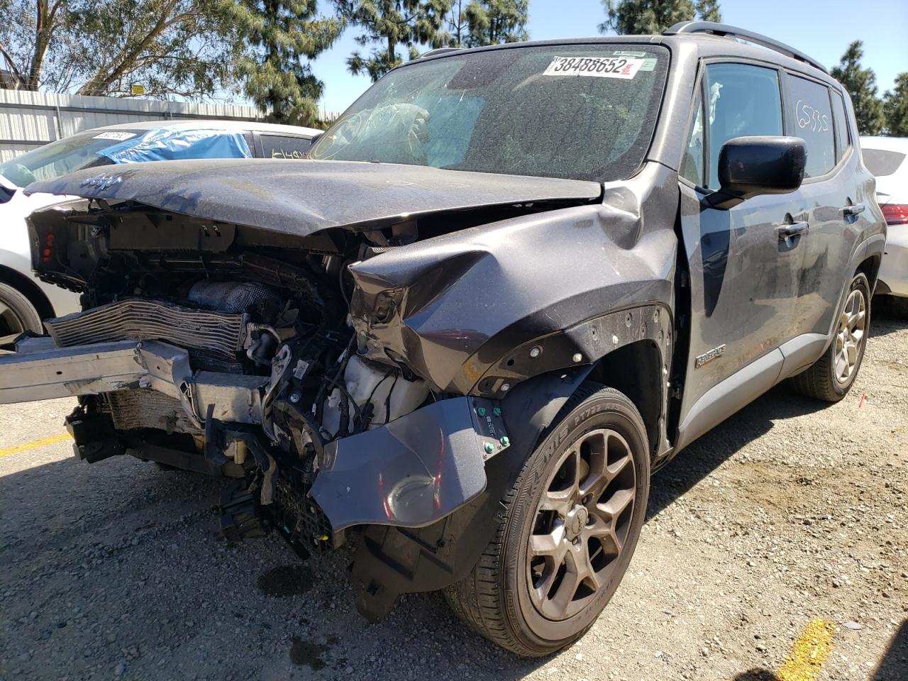 Photo 2 from auction – 2018 JEEP RENEGADE L with VIN ZACCJABB6JPH02155