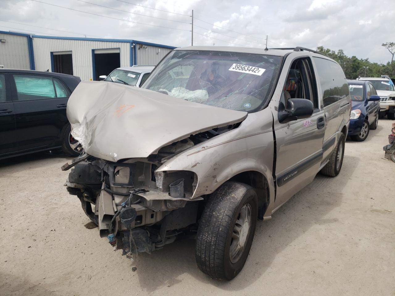 Photo 2 from auction – 2001 CHEVROLET VENTURE with VIN 1GNDX03E41D117974