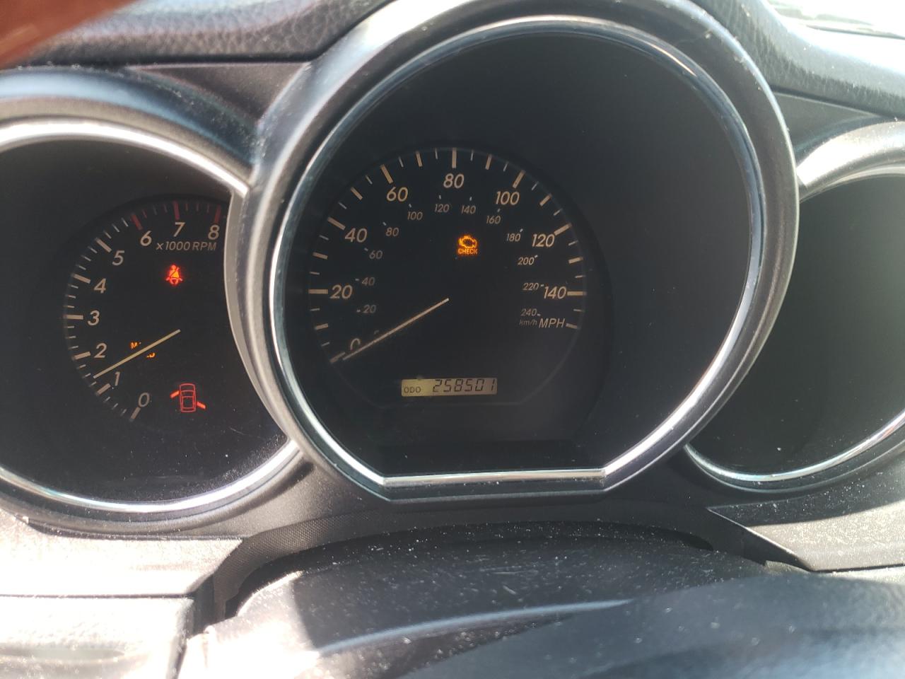 Photo 8 from auction – 2006 LEXUS RX 330 with VIN JTJGA31U160060910