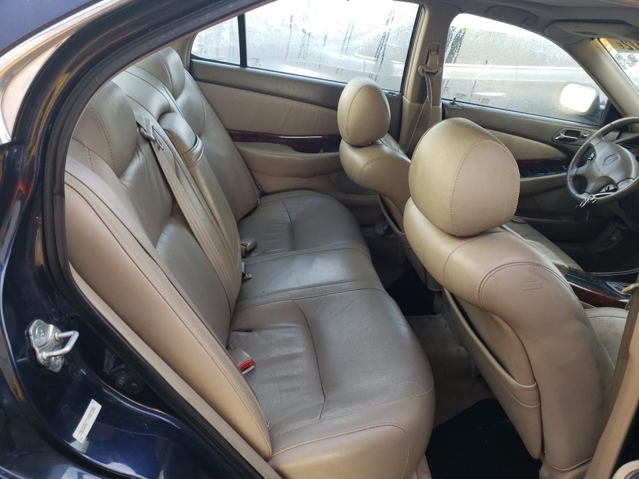 Photo 6 from auction – 2000 ACURA 3.2TL with VIN 19UUA5677YA065208