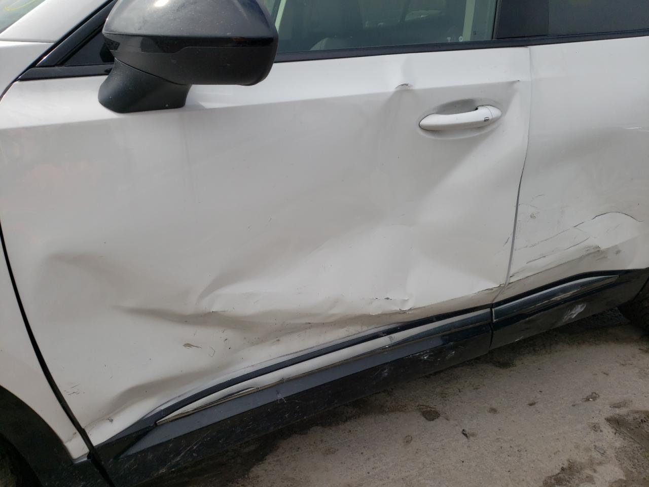 Photo 9 from auction – 2021 BUICK ENVISION P with VIN LRBFZMR42MD167275