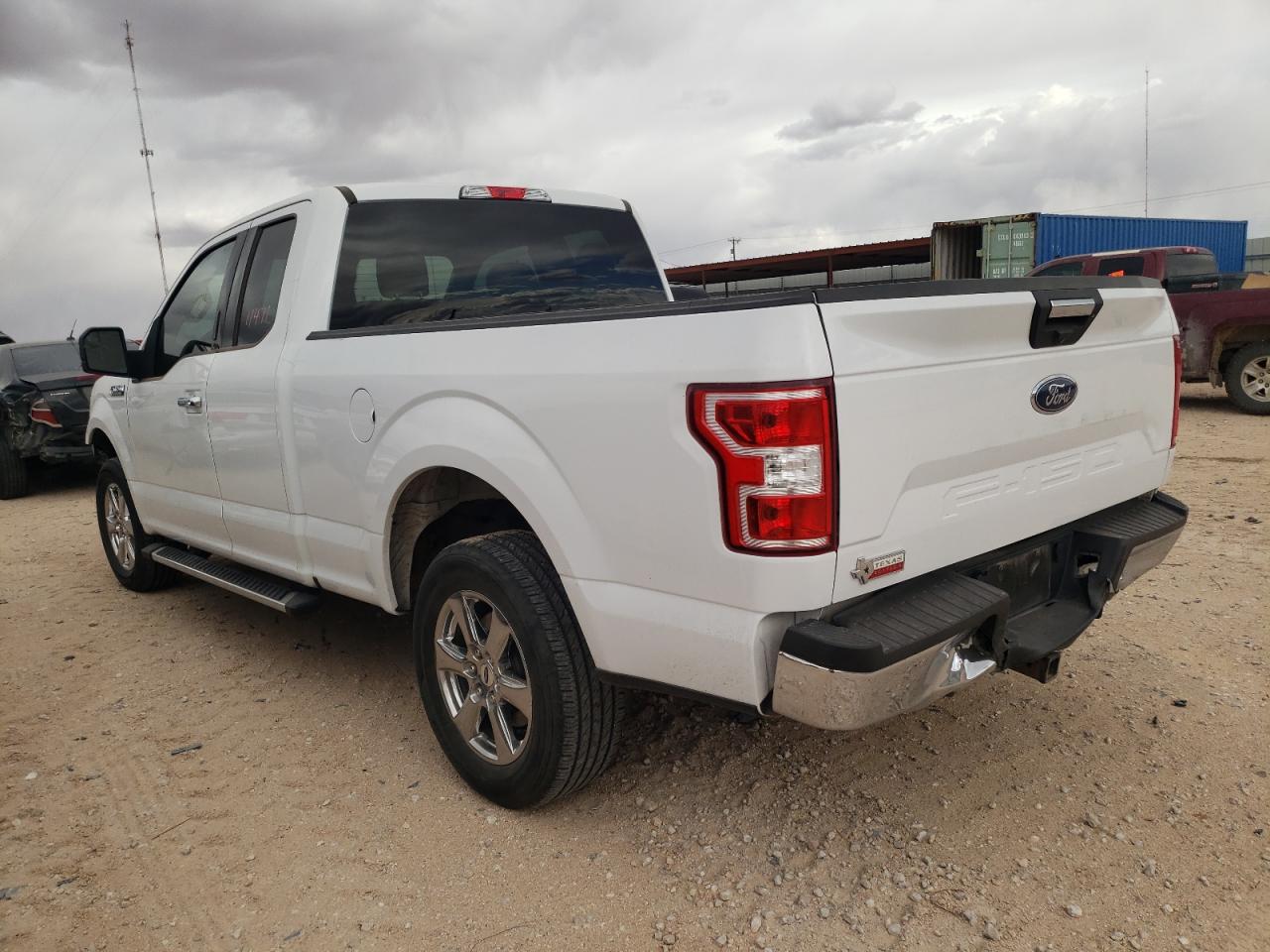 Photo 3 from auction – 2018 FORD F150 SUPER with VIN 1FTEX1C52JKF74460