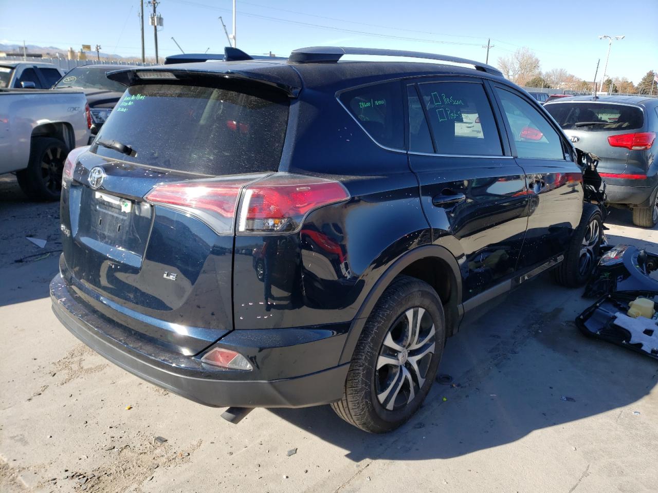 Photo 4 from auction – 2017 TOYOTA RAV4 LE with VIN JTMZFREV1HJ102122