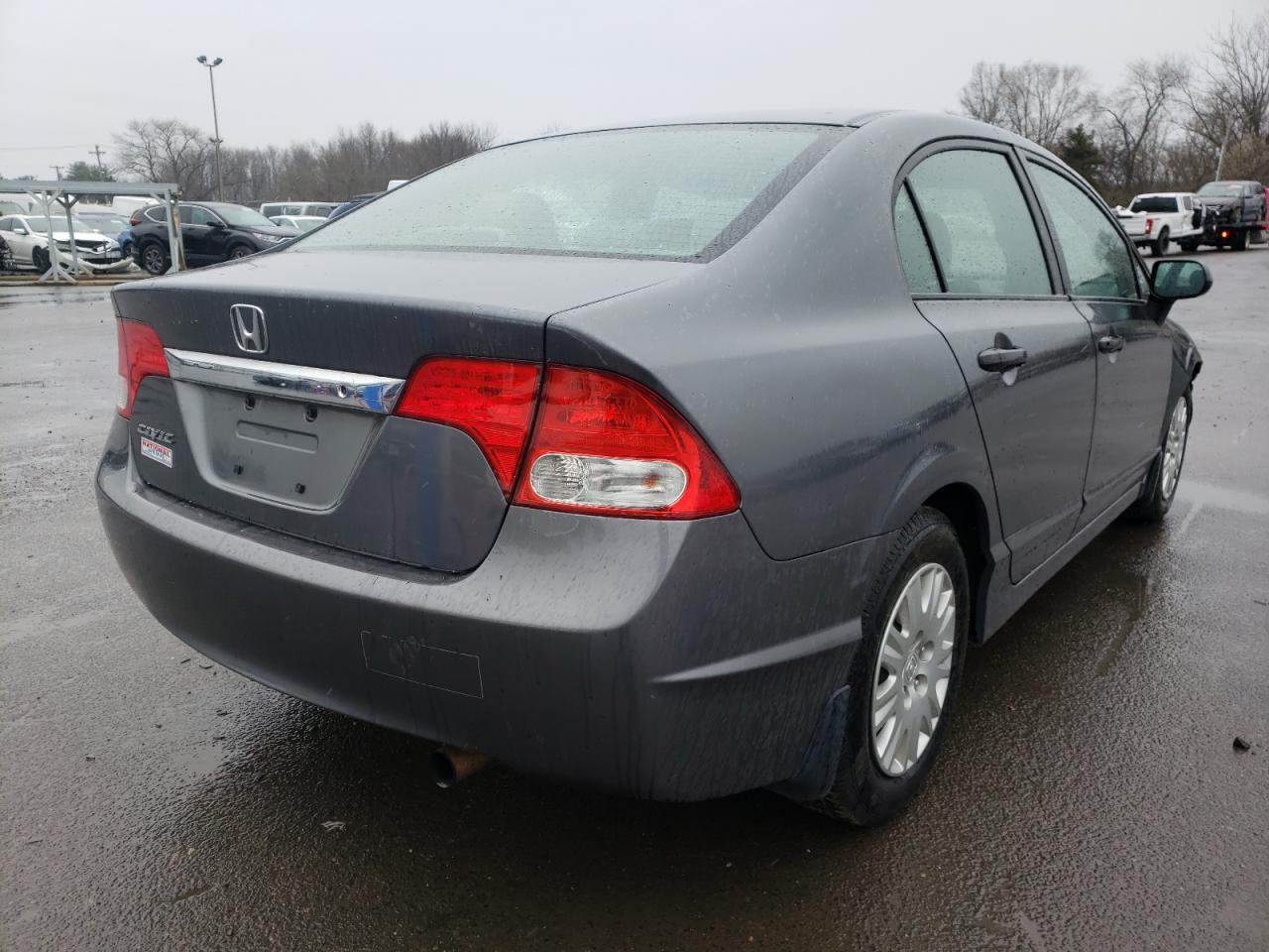 Zdjęcie 4 z aukcji – 2011 HONDA CIVIC VP z VIN 19XFA1F33BE047001