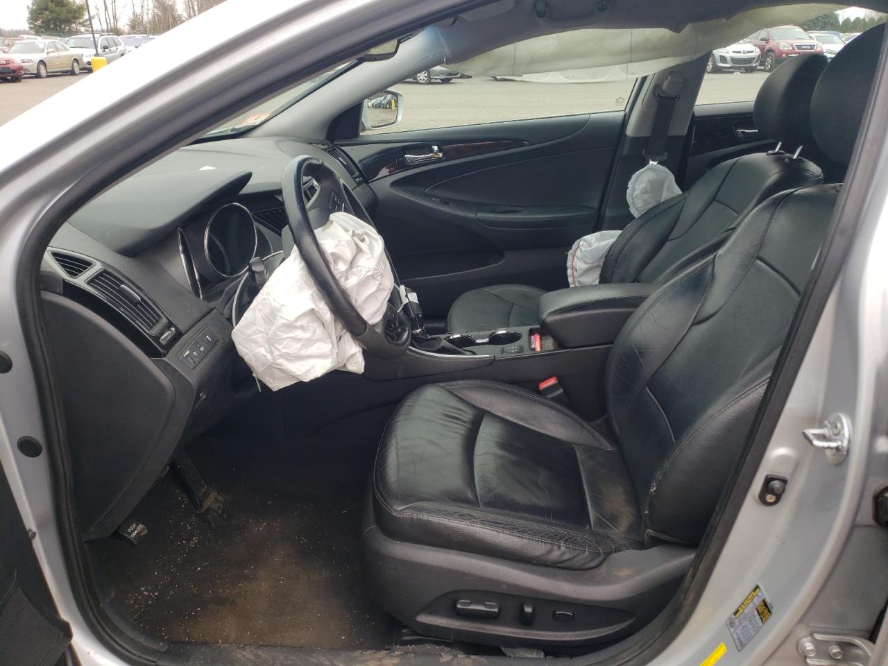 Photo 5 from auction – 2011 HYUNDAI SONATA SE with VIN 5NPEC4AC9BH294310