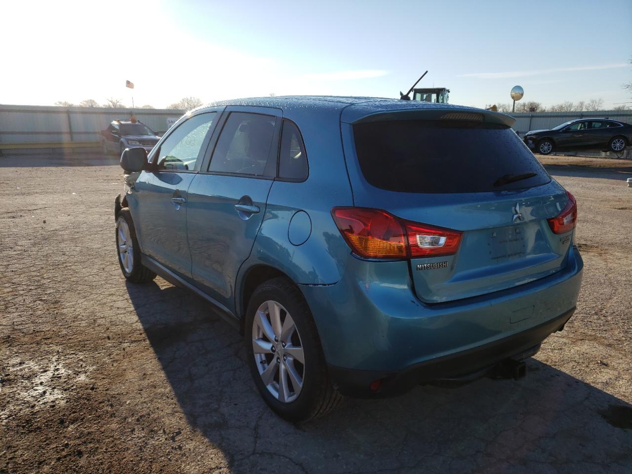 Photo 3 from auction – 2013 MITSUBISHI OUTLANDER with VIN 4A4AP3AU1DE013084