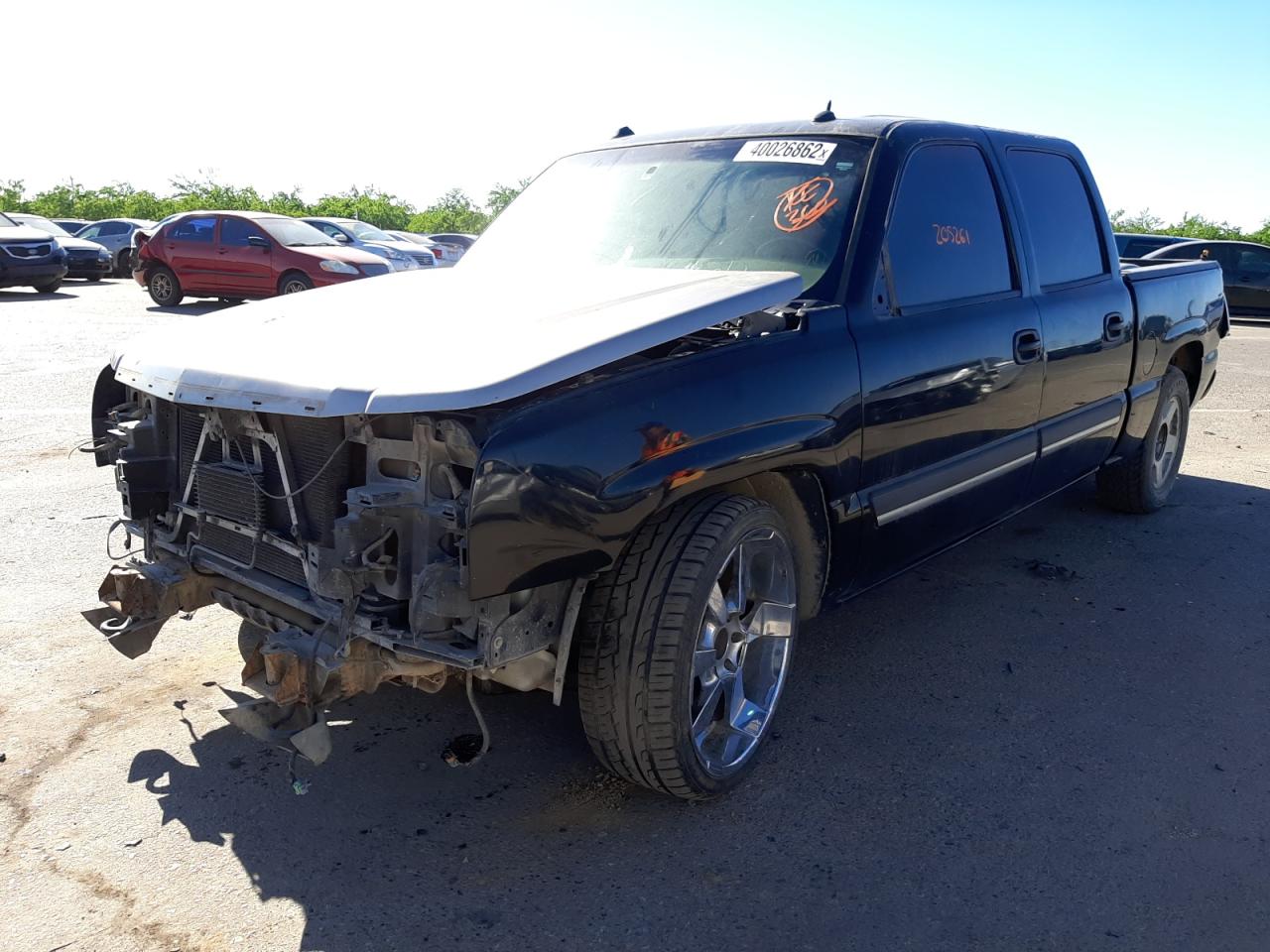 Photo 2 from auction – 2005 CHEVROLET SILVERADO with VIN 2GCEC13T851182096