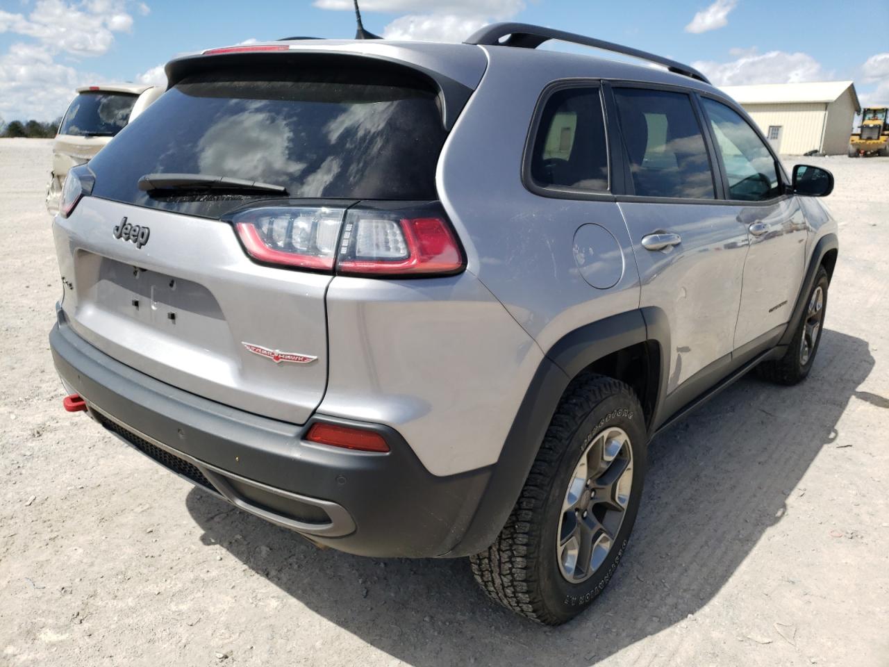 Photo 4 from auction – 2019 JEEP CHEROKEE T with VIN 1C4PJMBX4KD378833