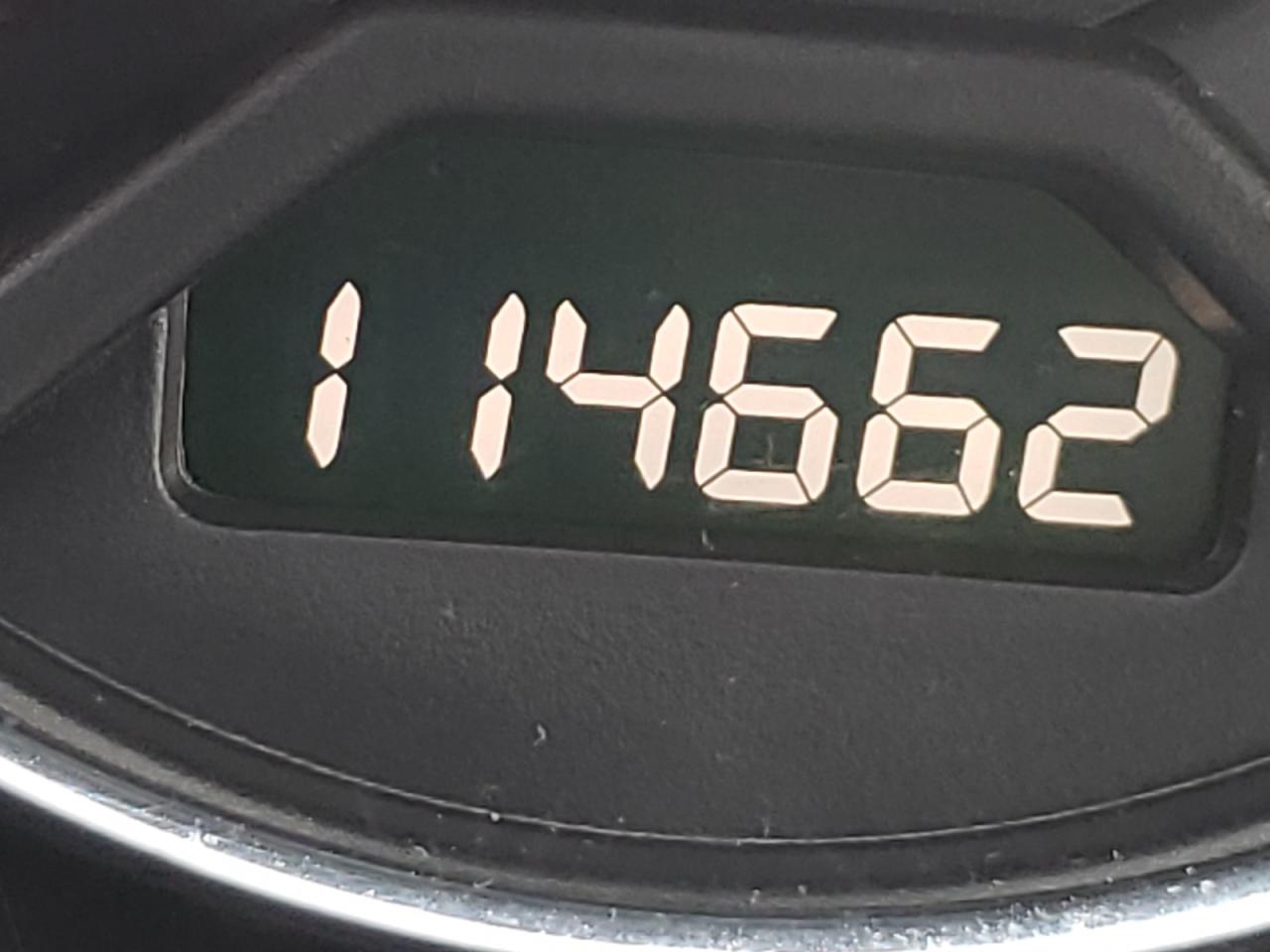 Photo 8 from auction – 2003 HONDA CIVIC LX with VIN 1HGES165X3L024674
