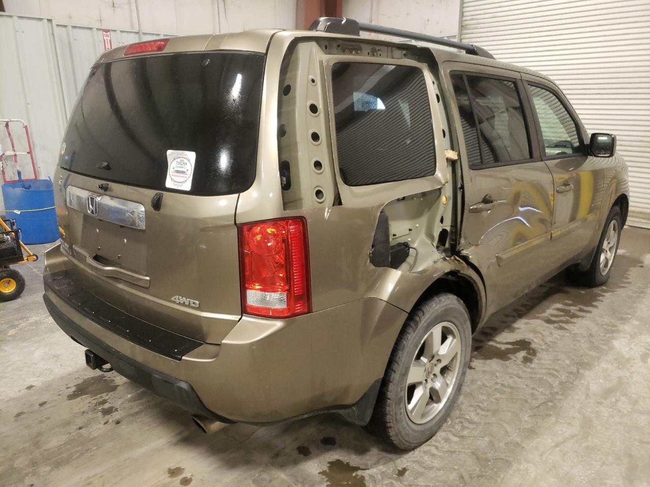 Photo 4 from auction – 2011 HONDA PILOT EXL with VIN 5FNYF4H52BB079443