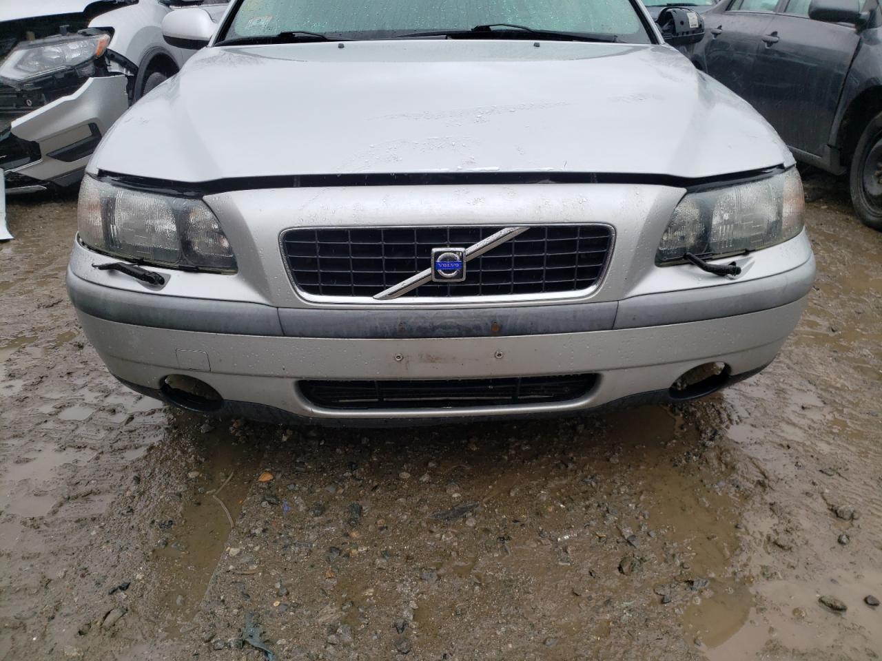 Photo 9 from auction – 2001 VOLVO S60 with VIN YV1RS61R512056789