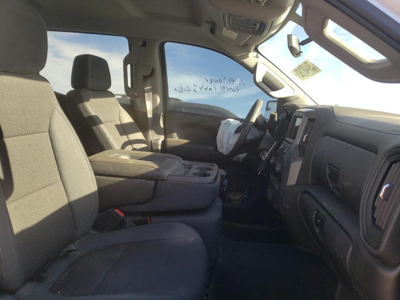 Photo 5 from auction – 2019 CHEVROLET SILVERADO with VIN 3GCPYBEH4KG122618
