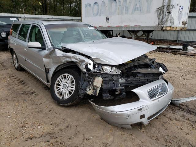 VOLVO V70 2005 with VIN YV1SW612252511273 - Photo from auction